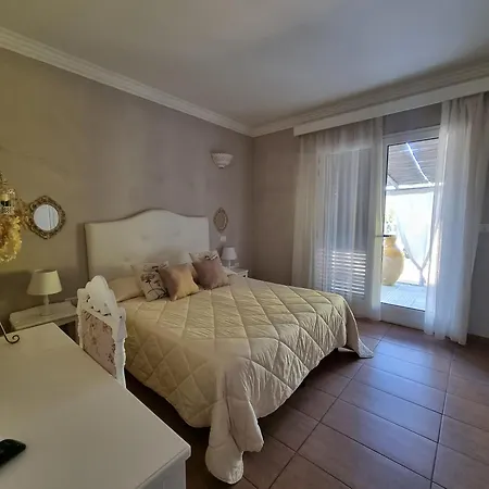 Giardini Di Marzo Farm stay Felline