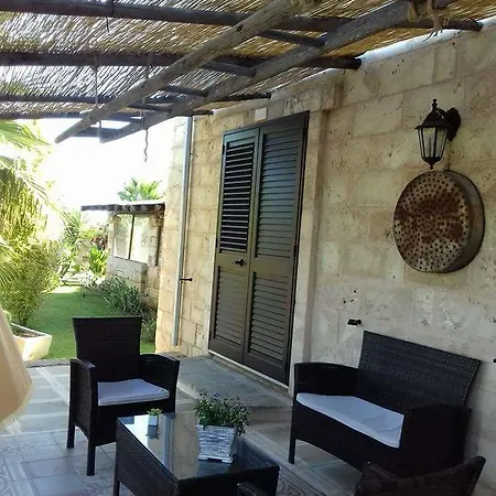 Farmház Giardini Di Marzo