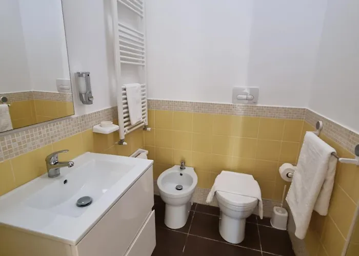 ファームステイ Giardini Di Marzo Felline